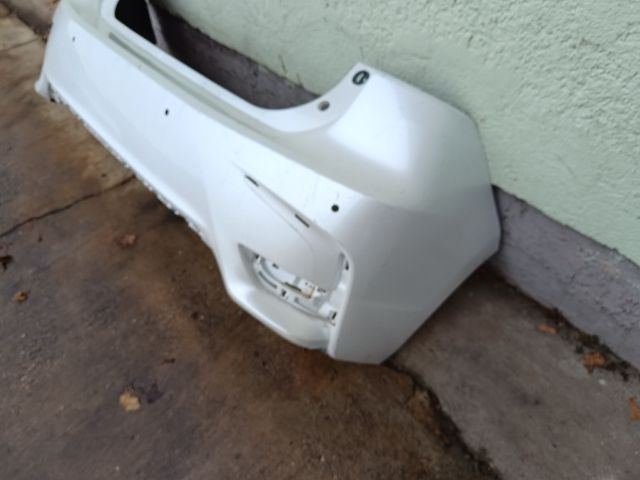 bontott LEXUS CT Hátsó Lökhárító (Üresen)