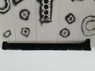 bontott LEXUS CT Jobb Küszöb