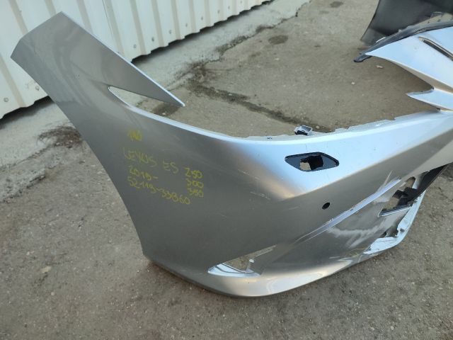 bontott LEXUS ES Első Lökhárító (Részeivel)