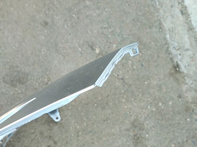 bontott LEXUS ES Első Lökhárító (Részeivel)