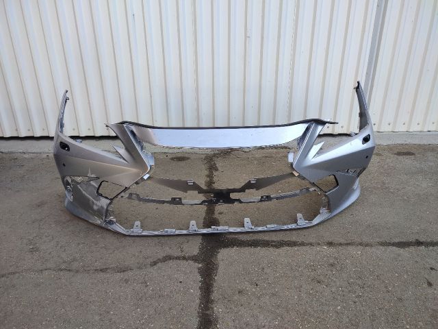 bontott LEXUS ES Első Lökhárító (Részeivel)