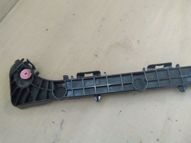 bontott LEXUS ES Jobb hátsó Lökhárító Tartó (Műanyag)