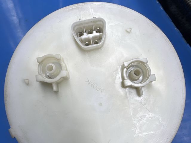 bontott LEXUS GS Üzemanyag Szivattyú