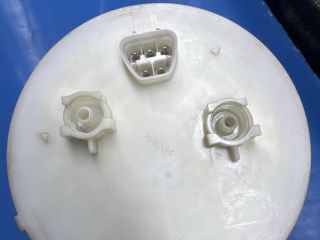 bontott LEXUS GS Üzemanyag Szivattyú