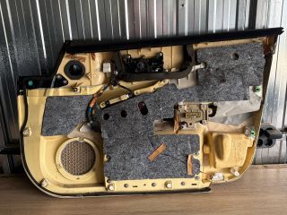 bontott LEXUS GS Bal első Ajtó Kárpit