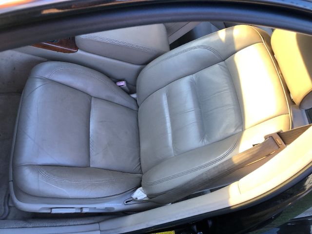 bontott LEXUS GS Bal hátsó Ajtó Kárpit