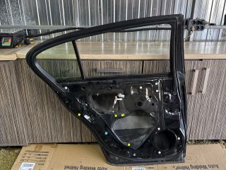 bontott LEXUS GS Bal hátsó Ajtó (Üres lemez)