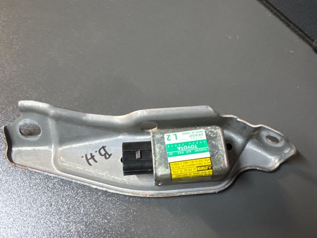 bontott LEXUS GS Bal hátsó Oldal Ütközés Érzékelő