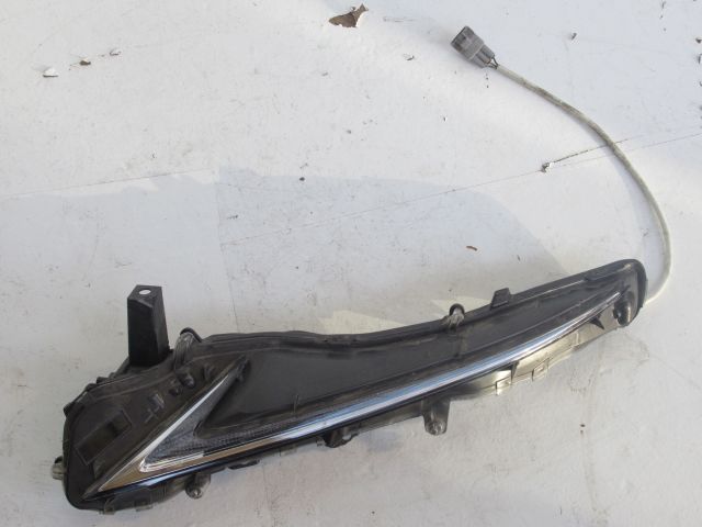 bontott LEXUS GS Bal Nappali Menetfény