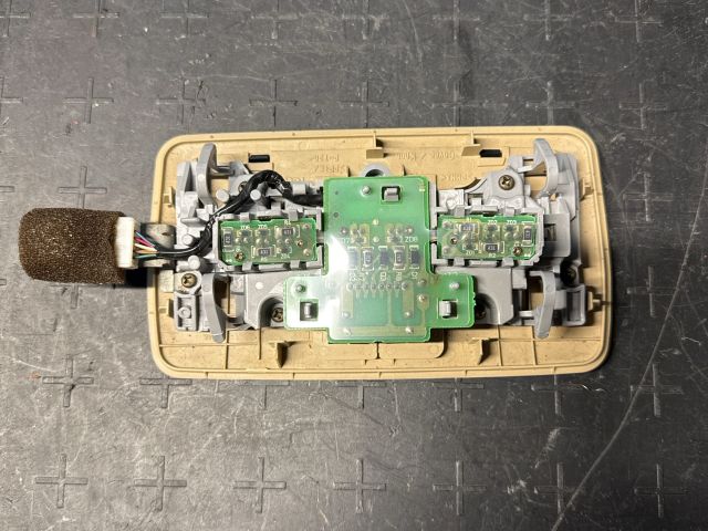 bontott LEXUS GS Beltér Világítás Hátsó