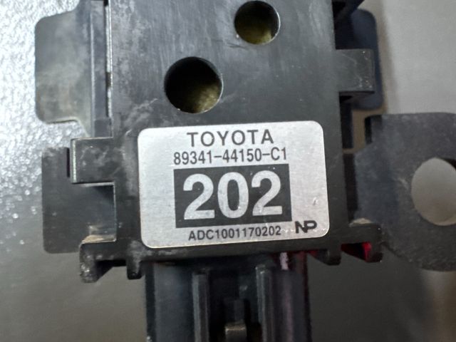 bontott LEXUS GS Első Tolatóradar Fej