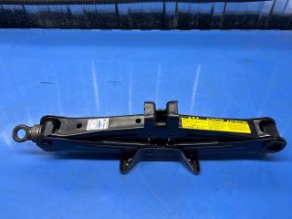 bontott LEXUS GS Emelő