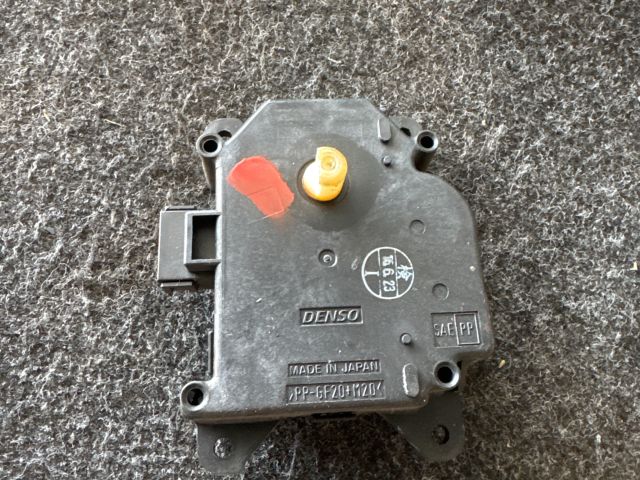 bontott LEXUS GS Fűtés Állító Motor