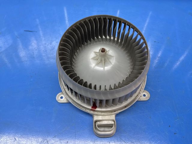 bontott LEXUS GS Fűtőmotor (Klímás)