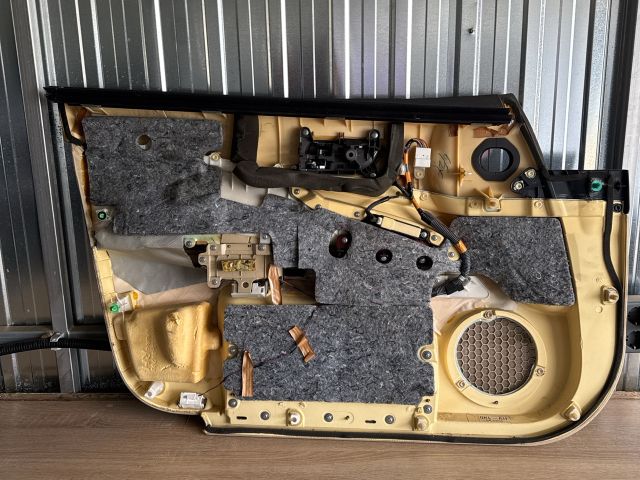 bontott LEXUS GS Jobb első Ajtó Kárpit