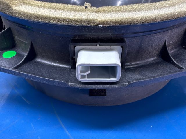 bontott LEXUS GS Jobb első Hangszóró