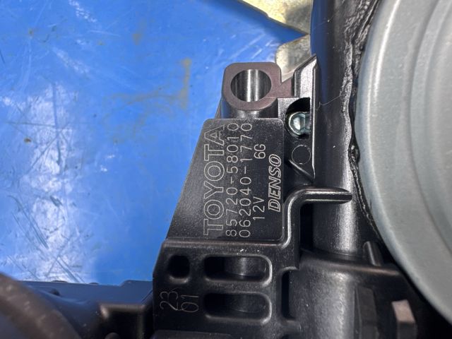 bontott LEXUS GS Jobb hátsó Ablakemelő Szerkezet (Elektromos)