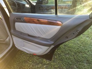 bontott LEXUS GS Jobb hátsó Ajtó Kárpit