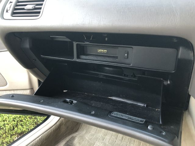 bontott LEXUS GS Jobb hátsó Ajtó Kárpit