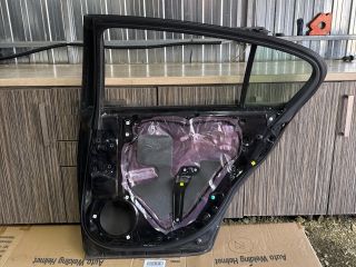 bontott LEXUS GS Jobb hátsó Ajtó (Üres lemez)