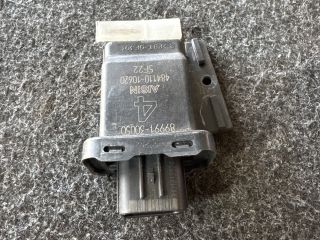 bontott LEXUS GS Jobb hátsó Ajtó Vezérlőegység