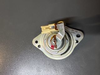 bontott LEXUS GS Középső Műszerfal Hangszóró