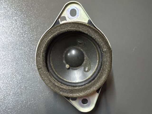 bontott LEXUS GS Középső Műszerfal Hangszóró