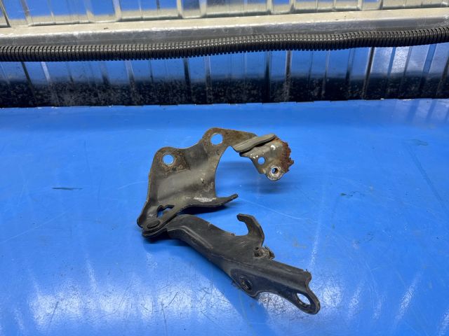 bontott LEXUS GS Motorháztető Bal Zsanér