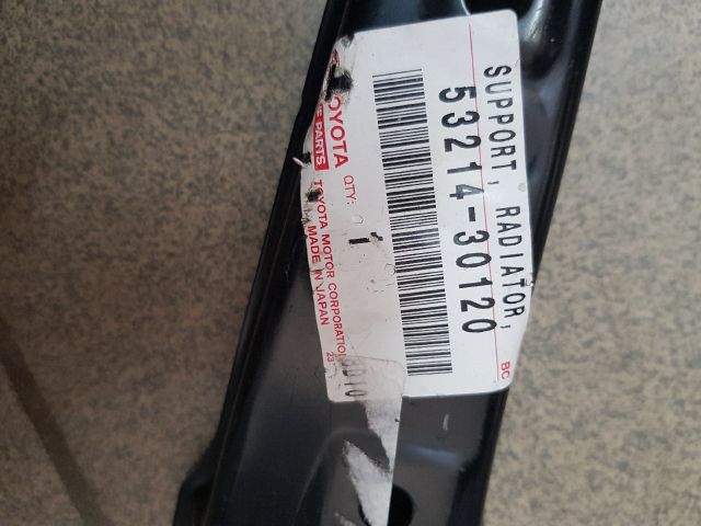 bontott LEXUS GS Vízhűtő Radiátor Tartó