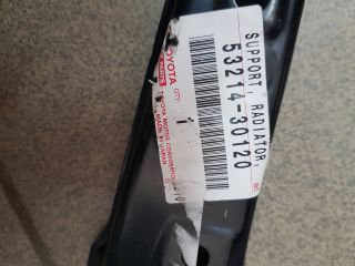 bontott LEXUS GS Vízhűtő Radiátor Tartó