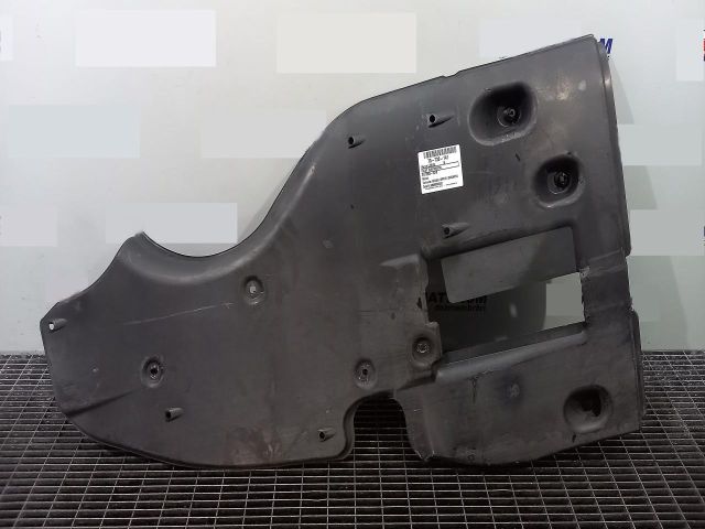 bontott LEXUS IS Alsó Motorburkolat