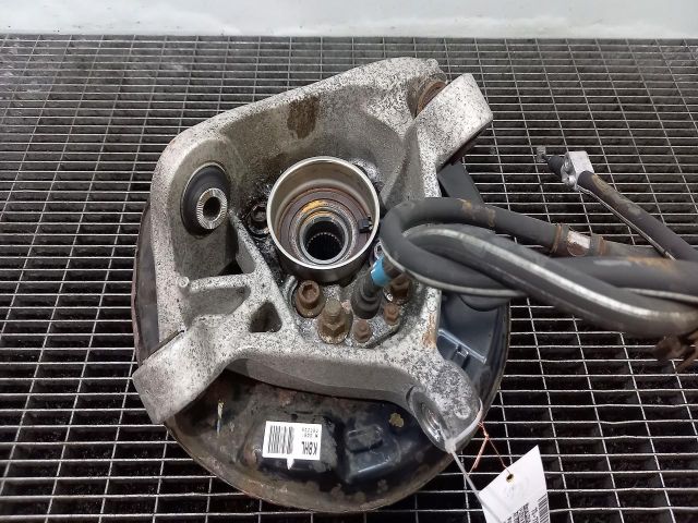 bontott LEXUS IS Bal hátsó Csonkállvány