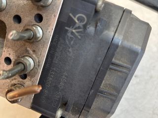 bontott LEXUS IS ABS Kocka