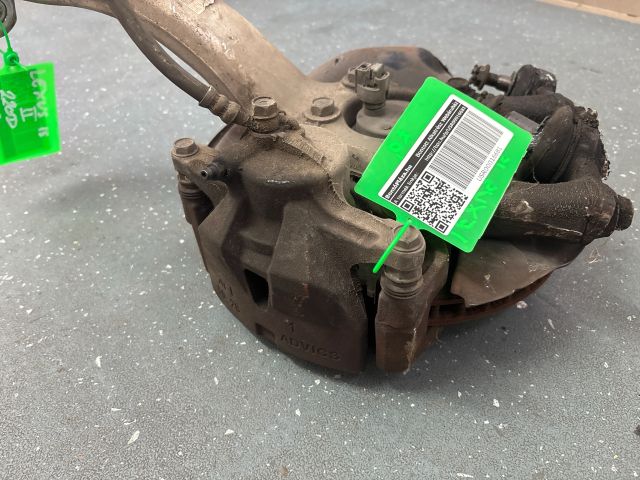 bontott LEXUS IS Bal első Féknyereg Munkahengerrel