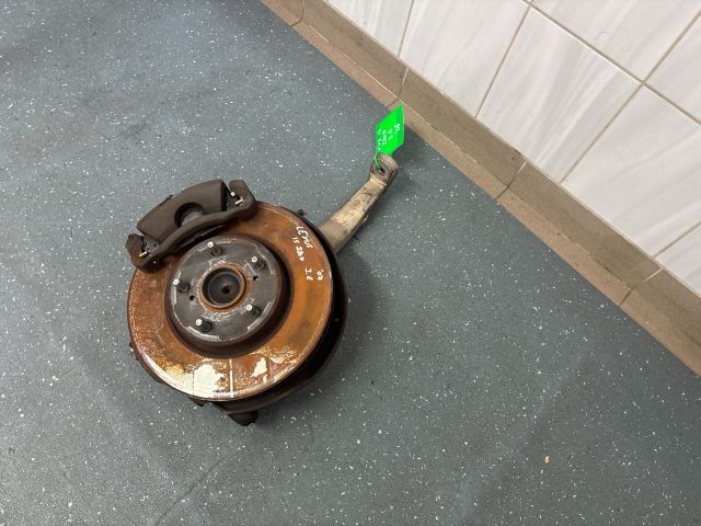 bontott LEXUS IS Jobb első Csonkállvány Kerékaggyal