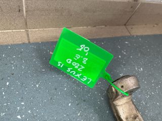 bontott LEXUS IS Jobb első Csonkállvány Kerékaggyal