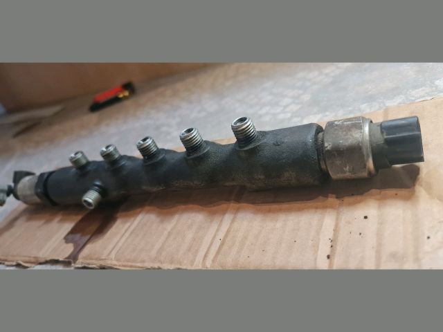 bontott LEXUS IS Nagynyomású Üzemanyag Gyűjtőcső