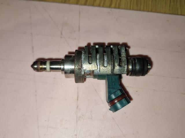 bontott LEXUS IS Porlasztó (1 db)