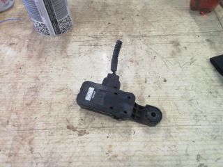 bontott LEXUS IS Jeladó (Magában)