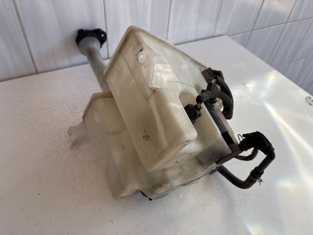 bontott LEXUS IS Ablakmosó Tartály