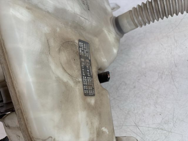 bontott LEXUS IS Ablakmosó Tartály