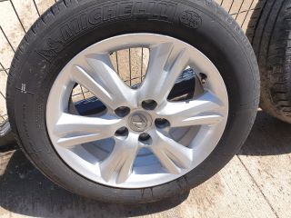 bontott LEXUS IS Alufelni Szett Gumival