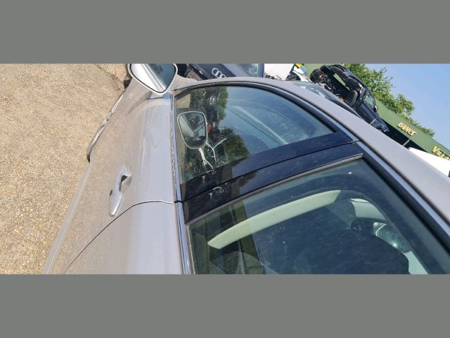 bontott LEXUS IS Bal első Ajtó (Üres lemez)