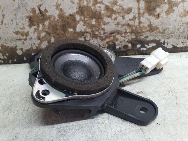 bontott LEXUS IS Bal első Hangszóró