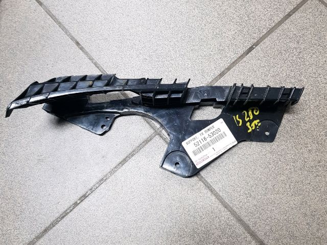 bontott LEXUS IS Bal első Lökhárító Tartó (Műanyag)