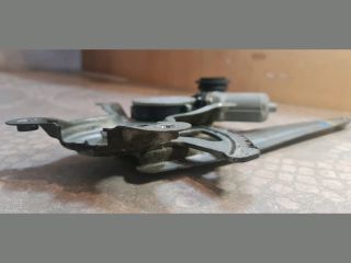 bontott LEXUS IS Bal hátsó Ablakemelő Szerkezet (Elektromos)