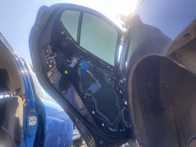 bontott LEXUS IS Bal hátsó Ajtó (Üres lemez)