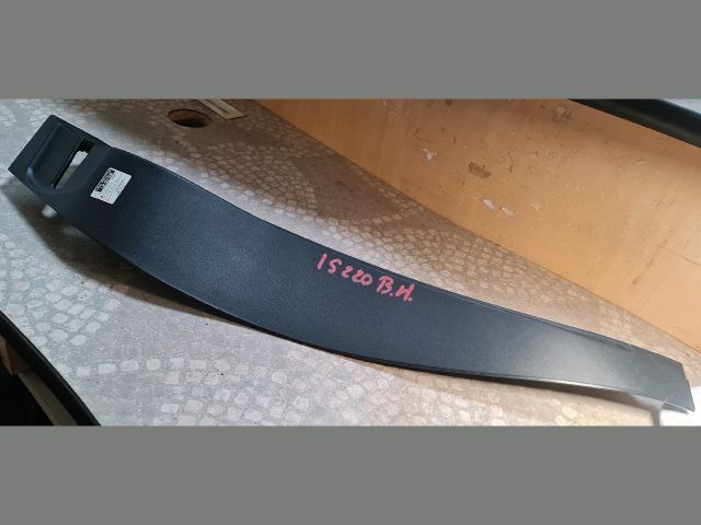 bontott LEXUS IS Bal hátsó Ajtókeret Burkolat