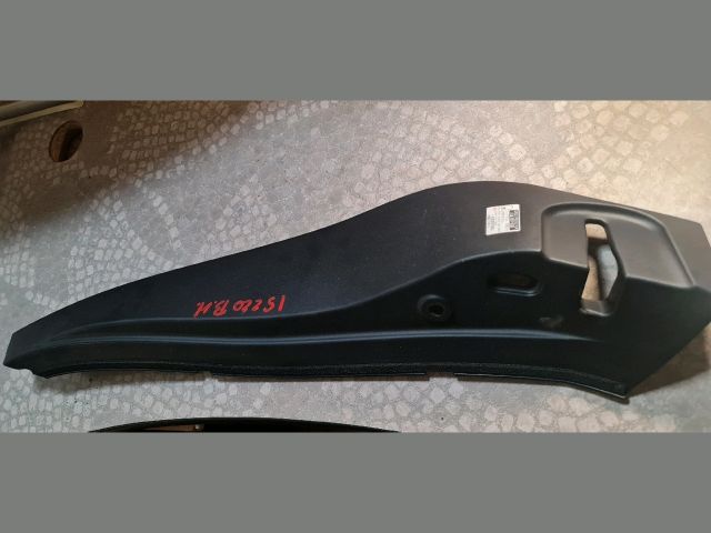 bontott LEXUS IS Bal hátsó Ajtókeret Burkolat