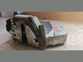 bontott LEXUS IS Bal hátsó Ajtózár